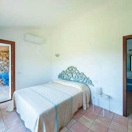Graniti Vila San Pantaleo